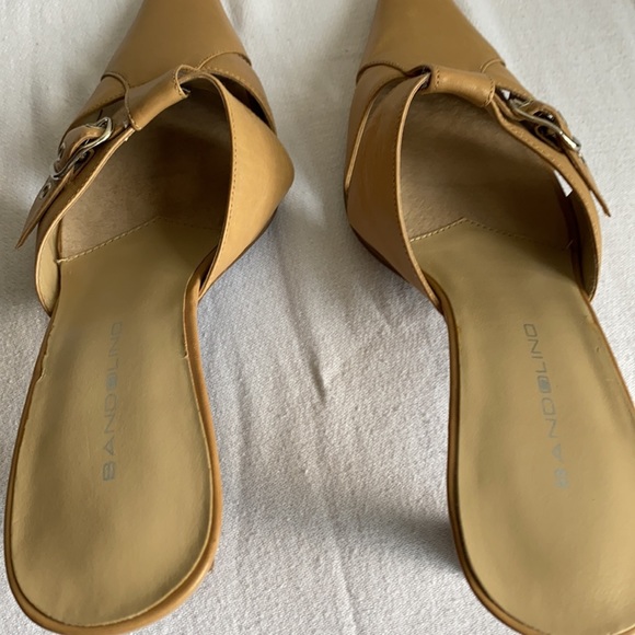 Bandolino Slides Tan Silver Buckle - Picture 12 of 12